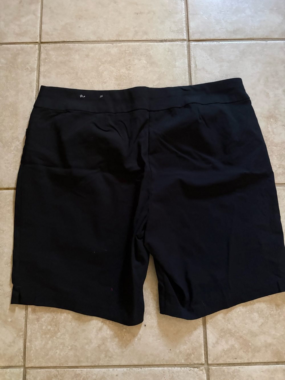 NWOT CJ Banks Signature Slimming slim pull in shorts black 22w